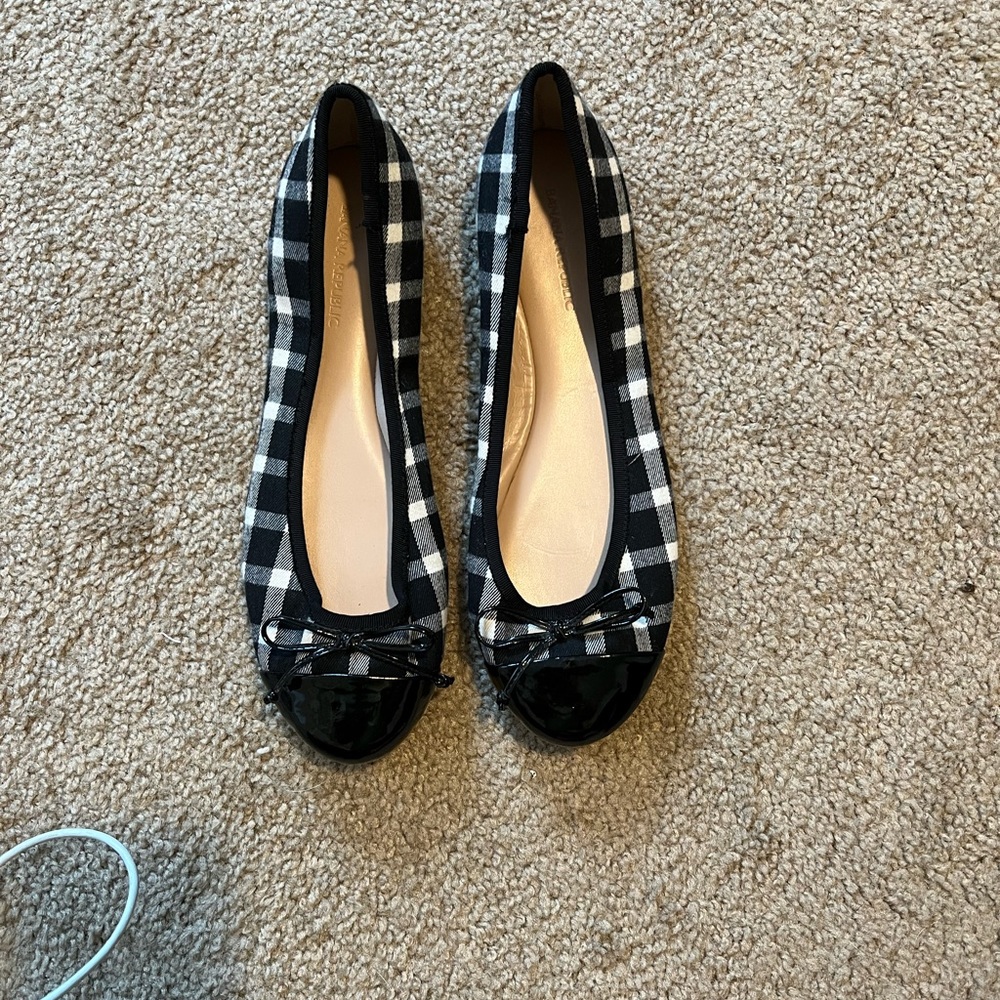 Black and White Plaid Banana Republic Flats